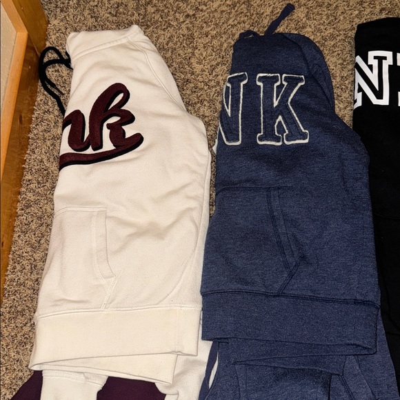 Lot of VS PINK clothes - Picture 2 of 6